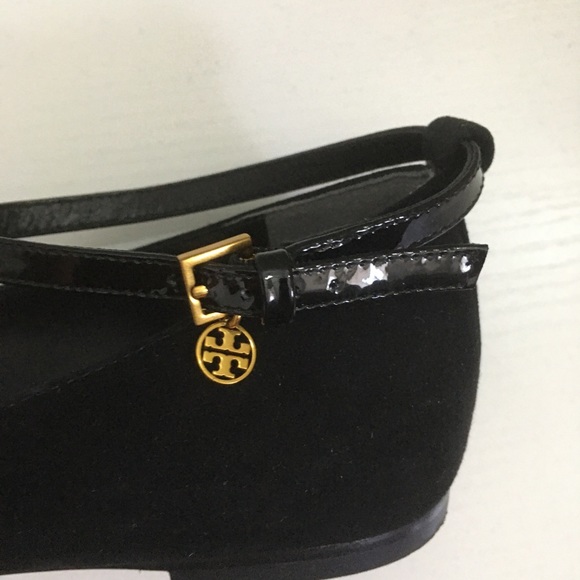 Tory Burch Black Flats with Straps Size 7.5 - Picture 3 of 3